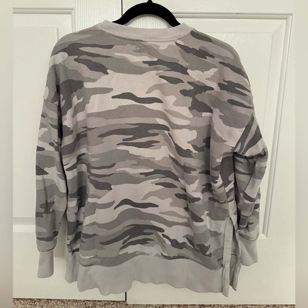 Aerie Grey Camo Crewneck - Picture 2 of 3